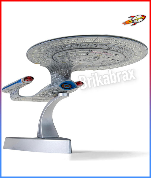 Corgi Diecast Spaceship USS Enterprise NCC 1701 D (TNG) (The Next Generation) - Spaceship Toy Model New Boxed