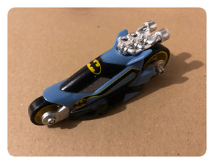Hot Wheels Batman K9101 Thunder Cycle