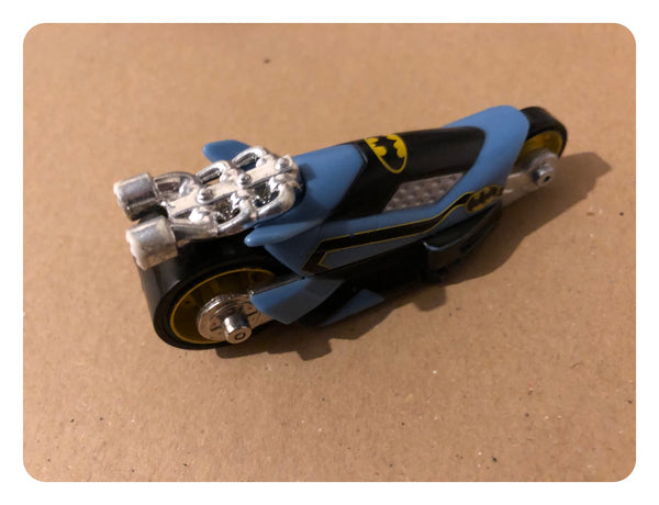 Hot Wheels Batman K9101 Thunder Cycle